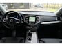 Volvo XC90 2.0 T8 Recharge AWD Plus Bright | 455 PK | Panoramadak | Leder | ACC | 360 Camera | HarmanKardon | Volvo XC90 2.0 T8 Recharge AWD Plus Bright 455 PK met 2.0-liter viercilinder plug-in hybride benzinemotor, lederen bekleding, elektrisch verstelbare stoelen met geheugen, verwarmbare voor- en