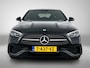 Mercedes-Benz C-klasse 300 e AMG Line | 360° camera | Trekhaak | Sfeerverlichting | Lage KM! | Inclusief 24 maanden MB Certified garantie voor Europa.