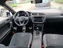 Volkswagen Tiguan Allspace 1.5 TSI 150pk R-Line Business+ 7persoons DSG Automaat / Panoramadak / Camera / R-Line / Wegklapbare trekhaak / 20"LM / Virtual Cockpit trans
