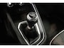 Renault Clio 1.0 TCe Intens | Climate control  | 360° Camera | Navigatie | Pack Winter | Climate control | 17"Lichtmetaal | Trekhaak |