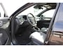 Volvo XC40 2.0 B4 Plus Dark | Trekhaak | Verwarmbare voorstoelen en stuurwiel | Premium audio by Harman Kardon | Apple carplay/Android auto | Keyless | Elektrisch verstelbare stoelen met geheugen | Achteruitrijcamera | All-seasonbanden