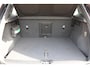 Volvo XC40 2.0 B4 Plus Dark | Trekhaak | Verwarmbare voorstoelen en stuurwiel | Premium audio by Harman Kardon | Apple carplay/Android auto | Keyless | Elektrisch verstelbare stoelen met geheugen | Achteruitrijcamera | All-seasonbanden