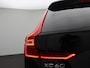 Volvo XC60 2.0 T6 Plug-in hybrid AWD R-Design 350 PK DSG Panoramadak, Trekhaak, Harman Kardon Audio, 19" LM Velgen, Stoelverwarming voor en achter, Keyless, Memorystoelen, LED verlichting