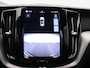 Volvo XC60 2.0 T6 Plug-in hybrid AWD R-Design 350 PK DSG Panoramadak, Trekhaak, Harman Kardon Audio, 19" LM Velgen, Stoelverwarming voor en achter, Keyless, Memorystoelen, LED verlichting