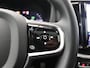 Volvo XC60 2.0 T6 Plug-in hybrid AWD R-Design 350 PK DSG Panoramadak, Trekhaak, Harman Kardon Audio, 19" LM Velgen, Stoelverwarming voor en achter, Keyless, Memorystoelen, LED verlichting
