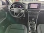 Volkswagen T-Roc 1.0 TSI Style Multimedia / Navigatie / Camera / Extra getint glas / 17"LM velgen / Airco (Clima) / Digital Cockpit trans