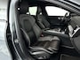 Volvo V60 B3 R-Design | Parkeercamera | Stoel- en stuurverwarming | Harman Kardon | Extra getint glas | Trekhaak