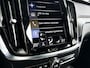 Volvo V60 B3 R-Design | Parkeercamera | Stoel- en stuurverwarming | Harman Kardon | Extra getint glas | Trekhaak