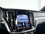 Volvo V60 B3 R-Design | Parkeercamera | Stoel- en stuurverwarming | Harman Kardon | Extra getint glas | Trekhaak