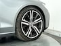 Volvo V60 B3 R-Design | Parkeercamera | Stoel- en stuurverwarming | Harman Kardon | Extra getint glas | Trekhaak