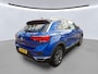 Volkswagen T-Roc 1.0 TSI Style Business Executive multimedia / Navigatie / Camera / Extra getint glas / 17"LM velgen / Clima / MF stuurwiel trans