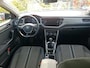 Volkswagen T-Roc 1.0 TSI Style Business Executive multimedia / Navigatie / Camera / Extra getint glas / 17"LM velgen / Clima / MF stuurwiel trans