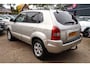Hyundai Tucson 2.7i V6 4WD Style , AUTOMAAT , 4X4 , LEDER