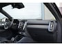Volvo XC40 Recharge P8 AWD R-Design 408PK | Panoramadak | Leder | 360 Camera