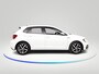 Volkswagen Polo 1.0 TSI Highline 95 pk | Navigatie via App | Achteruitrijcamera | Adaptieve cruise control | Autom. airco | R-line (exterieur) |
