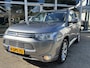 Mitsubishi Outlander 2.0 PHEV Instyle NL-Auto, Keurig onderh., 4WD, Hybride, Leer, Navigatie, Schuif kantel dak, Trekhaak, Cruise Controle, Alarm, A-Rij-Camera . Electr. Achterklep.