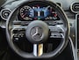 Mercedes-Benz C-klasse 300 e AMG Line / SOH 99,8% / Elektrische trekhaak / Stoelverwarming / Elektrische achterklep / Trekgewicht 1800 kg / Burmester Audio Systeem / Adaptief cruise control / Achteruitrijcamera / Apple Carplay Android Auto /