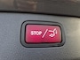 Mercedes-Benz C-klasse 300 e AMG Line / SOH 99,8% / Elektrische trekhaak / Stoelverwarming / Elektrische achterklep / Trekgewicht 1800 kg / Burmester Audio Systeem / Adaptief cruise control / Achteruitrijcamera / Apple Carplay Android Auto /