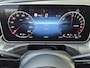 Mercedes-Benz C-klasse 300 e AMG Line / SOH 99,8% / Elektrische trekhaak / Stoelverwarming / Elektrische achterklep / Trekgewicht 1800 kg / Burmester Audio Systeem / Adaptief cruise control / Achteruitrijcamera / Apple Carplay Android Auto /