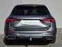 Mercedes-Benz C-klasse 300 e AMG Line / SOH 99,8% / Elektrische trekhaak / Stoelverwarming / Elektrische achterklep / Trekgewicht 1800 kg / Burmester Audio Systeem / Adaptief cruise control / Achteruitrijcamera / Apple Carplay Android Auto /