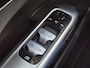 Mercedes-Benz C-klasse 300 e AMG Line / SOH 99,8% / Elektrische trekhaak / Stoelverwarming / Elektrische achterklep / Trekgewicht 1800 kg / Burmester Audio Systeem / Adaptief cruise control / Achteruitrijcamera / Apple Carplay Android Auto /
