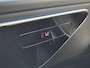 Mercedes-Benz C-klasse 300 e AMG Line / SOH 99,8% / Elektrische trekhaak / Stoelverwarming / Elektrische achterklep / Trekgewicht 1800 kg / Burmester Audio Systeem / Adaptief cruise control / Achteruitrijcamera / Apple Carplay Android Auto /