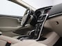 Volvo V40 Cross Country T3 152PK Edition+ / Adaptive Cruise / BLIS / Leder / Parkeerverwarming / Panoramisch Dak / Stoelverwarming /