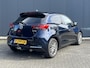 Mazda 2 1.5 Skyactiv-G Luxury | i-Activesense pakket | Navigatie | Afneembare trekhaak | Dakspoiler!