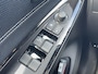 Mazda 2 1.5 Skyactiv-G Luxury | i-Activesense pakket | Navigatie | Afneembare trekhaak | Dakspoiler!