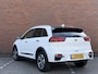 Kia Niro EV e-Niro DynamicPlusLine 64 kWh Leer | Navigatie | DAB | Stoelverwarming Voor + Achter | JBL | Stuurverwarming | Adaptive Cruise | Schuifdak