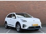 Kia Niro EV e-Niro DynamicPlusLine 64 kWh Leer | Navigatie | DAB | Stoelverwarming Voor + Achter | JBL | Stuurverwarming | Adaptive Cruise | Schuifdak