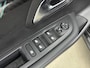 Peugeot 208 100pk Allure Pack | Camera | Carplay | Lane Assist | Navigatie