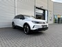Opel Grandland 1.6 Turbo Plug-in-Hybrid Ultimate | Panorama dak | Lederen stoelen | Massage stoelen | Stoelverwarming | Stuurverwarming | Rondom camera | PDC voor en achter | Draadloos telefoon oplader |