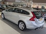 Volvo V60 1.6 T3 R-Design Airco, Cruise Control, Trekhaak, Stuurbekrachtiging