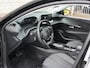 Peugeot e-208 e-Style 50 kWh | Navigatie | Parkeersensoren | Cruise Control
