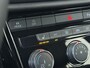 Volkswagen T-Roc 1.0 TSI R-Line | Adaptieve cruise control | Lane assist | Parkeersensoren | Stoelverwarming | Digital cockpit | Carplay | Sfeerverlichting |