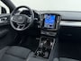 Volvo XC40 B4 211pk Plus Dark / 20'' / Pixel Koplampen / Panoramadak / Getint Glas / Nubuck / 360 Camera / El. Stoelen / Noodreservewiel / Trekhaak / Stoel + Stuuw. Verwarming /