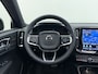 Volvo XC40 B4 211pk Plus Dark / 20'' / Pixel Koplampen / Panoramadak / Getint Glas / Nubuck / 360 Camera / El. Stoelen / Noodreservewiel / Trekhaak / Stoel + Stuuw. Verwarming /
