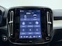 Volvo XC40 B4 211pk Plus Dark / 20'' / Pixel Koplampen / Panoramadak / Getint Glas / Nubuck / 360 Camera / El. Stoelen / Noodreservewiel / Trekhaak / Stoel + Stuuw. Verwarming /
