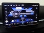 Volkswagen T-Roc 1.5 eTSI R-Line | Trekhaak |  Achteruitrijcamera | Matrix LED verlichting | Keyless | Adaptieve cruise control | Dodehoekdetectie | Stoel- en stuurwielverwarming | Elektrische kofferklep |