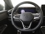 Volkswagen T-Roc 1.5 eTSI R-Line | Trekhaak |  Achteruitrijcamera | Matrix LED verlichting | Keyless | Adaptieve cruise control | Dodehoekdetectie | Stoel- en stuurwielverwarming | Elektrische kofferklep |