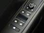 Volkswagen T-Roc 1.5 eTSI R-Line | Trekhaak |  Achteruitrijcamera | Matrix LED verlichting | Keyless | Adaptieve cruise control | Dodehoekdetectie | Stoel- en stuurwielverwarming | Elektrische kofferklep |