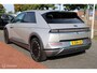 Hyundai Ioniq 5 Lounge 77.4 kWh, Panoramadak, Leer, Stoelverwarming + Koeling, Donker glas, Mat grijs, 20 Inch LMV, Navi, App connect, Head-up display, Alle opties !!