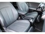 Hyundai Ioniq 5 Lounge 77.4 kWh, Panoramadak, Leer, Stoelverwarming + Koeling, Donker glas, Mat grijs, 20 Inch LMV, Navi, App connect, Head-up display, Alle opties !!