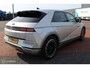 Hyundai Ioniq 5 Lounge 77.4 kWh, Panoramadak, Leer, Stoelverwarming + Koeling, Donker glas, Mat grijs, 20 Inch LMV, Navi, App connect, Head-up display, Alle opties !!