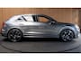Audi RS Q8 4.0 TFSI B&O HUD Massage Keramisch Softclose ACC PDC Nachtzicht RS Seats Keyless 360 Camera Stoelventilatie Elektr. achterklep Memory seats Elektr. trekhaak Navi Niveauregeling Alcantara binnenhemel Stoelverwarming LM velgen