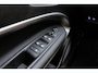 Jeep Avenger Summit 54 kWh | Navigatie | DEMO | 8 jaar speciale garantie | Electrische achterklep | Camera | Stoel- en stuurverwarming | Climate control
