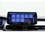 Jeep Avenger Summit 54 kWh | Navigatie | DEMO | 8 jaar speciale garantie | Electrische achterklep | Camera | Stoel- en stuurverwarming | Climate control
