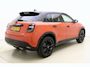 Fiat 600 1.2 Turbo 145pk Hybrid Automaat Sport | DEMO | Tot 8 jaar garantie | Navigatie | Achteruitrijcamera | Elektrische achterklep | LED Matrix koplampen | Sportief interieur | 18" Lichtmetalen velgen | Zwart dak