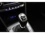 Hyundai Kona 1.0T 120pk Fashion | Navigatie | Trekhaak | Climate control | Achteruitrijcamera | Cruise control | Keyless | Lichtmetalen velgen | Parkeersensoren